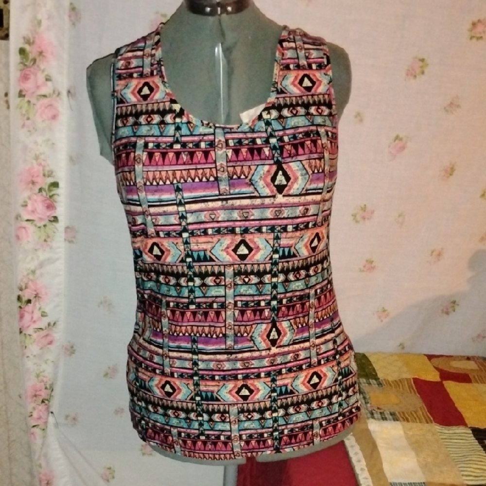 Hot Kiss Colorful Fitted Tribal Print Graphic Tank Top